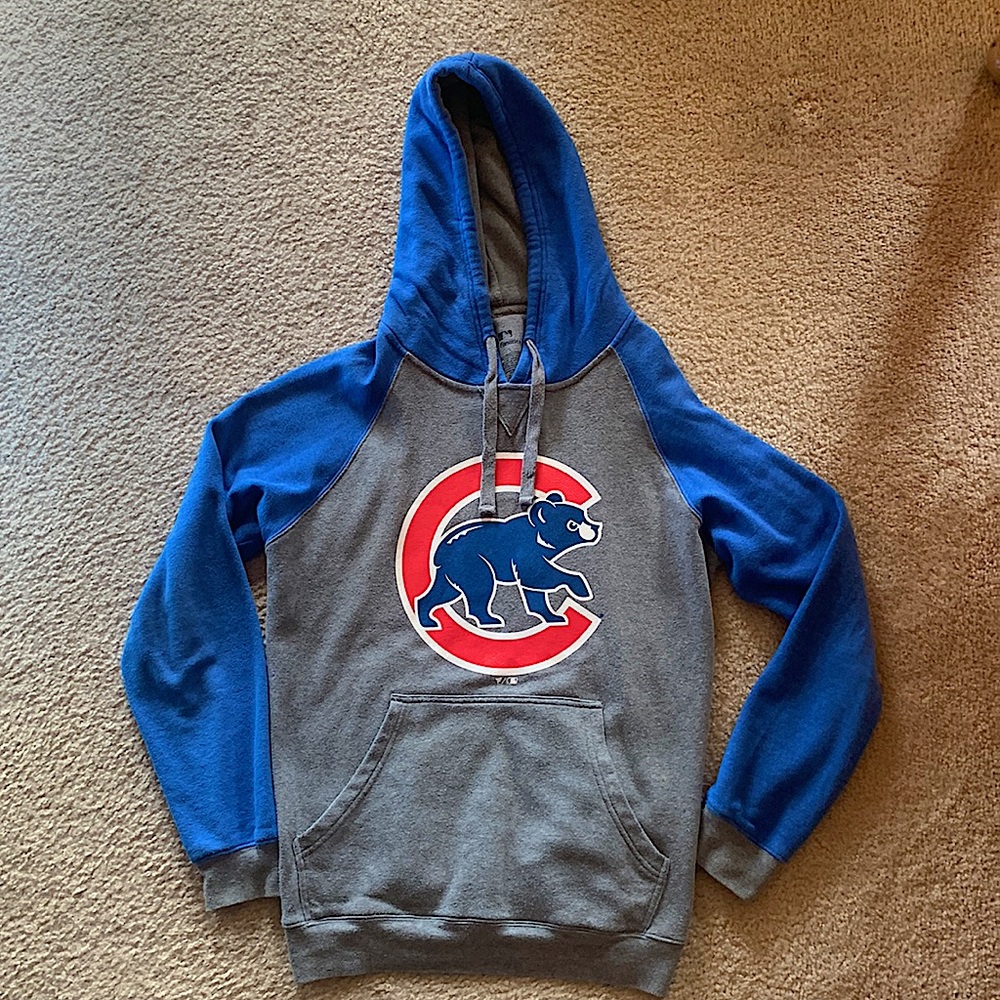 Grey Chicago Cubs fleece hoodie with blue sleeves and hood